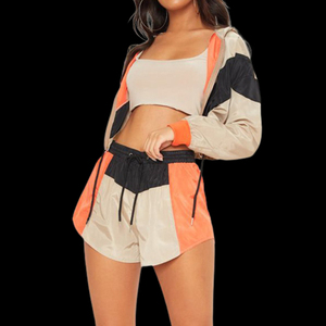 ชุดเซ็ตเสื้อแจ็คเก็ตครอปแบบมีซิปสีพื้นสไตล์ลำลองสำหรับผู้หญิง พร้อมกางเกงขาสั้น - Product Image 2