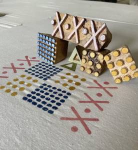 Bloque de Impresión Manual de Madera con Patrón de Puntos y Geométrico Texturizado |   Bloques de Madera Tallados a Mano para Impresión en Tela, Arcilla y Papel - Product Image 2