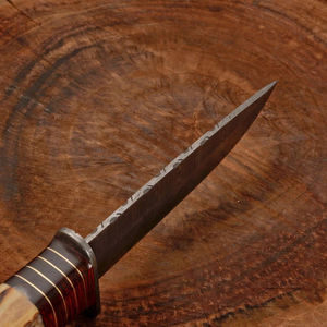 Couteau de chasse et de survie Bowie à lame dentelée en acier inoxydable fait main |   Couteau à lame fixe Full Tang avec manche en bois de cerf et étui en cuir - Product Image 3