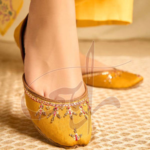 Oferta Especial: Khussas para Mujer a Precio Económico, Cuero Genuino de Alta Calidad, Antideslizantes, Diseño Moderno, Gran Cantidad - Product Image 3