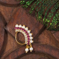 Bijou ethnique indien traditionnel pour femme, anneau de nez en cuivre plaqué or avec perle, style Nathani, pour mariage.
