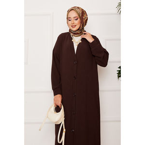 Ensemble deux pièces hijab Aerobin boutonné marron foncé, long et décontracté, avec broderie imprimée, pour automne, hiver et été - Product Image 2