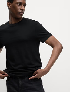 T-shirt coupe classique pour hommes fournisseur de streetwear vêtements décontractés vêtements quotidiens confortables salon salle de sport voyage approvisionnement en vrac - Product Image 2