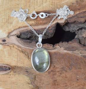 Collier pendentif ovale en argent sterling et labradorite pour enfant, fait main, haute qualité, pierre naturelle, idéal pour le quotidien, cadeau - Product Image 3