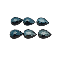 Paires de cabochons en topaze bleue de Londres naturelle de haute qualité, taille poire 8x6 mm, dos plat, facettés, couleur bleu royal avec jeu de couleurs M.Y. GEMS