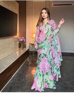 Nouvelle collection de saris de prêt-à-porter de créateur pour les mariages et les fêtes Nouveaux vêtements ethniques indiens et pakistanais - Product Image 2