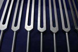 Diapasón de aluminio sin peso Mars 9 Sacred Solfeggio con mazo de 3 pulgadas y 3 años de garantía - Product Image 4