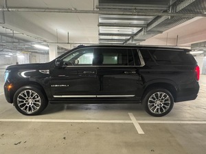 2024 GMC YUKON DENALI ULTIMATE 6.6 DURAMAX DIESEL 4X4 CONDUITE À GAUCHE COGNITO KIT DE NIVEAULAGE ELITE 3 POUCES FOX 2.5 PERFORMANCE DARK - Product Image 5