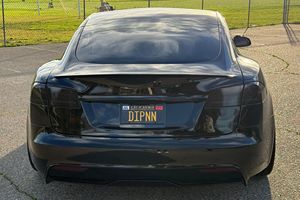 Tesla Model S Long Range 2022 d'occasion, excellent état, prêt à être expédié - Product Image 6