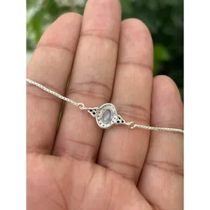 สร้อยข้อมือเงินแท้ 925 ประดับมูนสโตนสีรุ้ง พร้อมจี้ประดับทองและวัสดุโลหะผสมมุก เป็นของขวัญ - Product Image 4