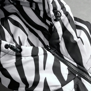 Veste matelassée rétro en nylon à fermeture éclair, impression numérique intégrale personnalisée 2026, streetwear solide, pour hommes, hiver - Product Image 4