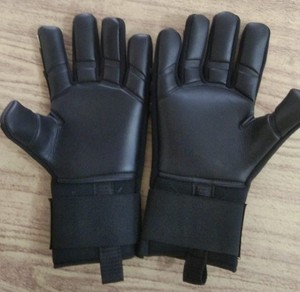 Gants de gardien de but de qualité professionnelle élégante du meilleur fabricant Tendance Mode 4mm Matériaux en latex allemand Prix d'usine - Product Image 4