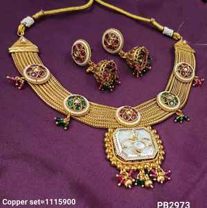 Square Shape <b>Beautiful</b> Stunning Kundan Studded Dangle Gold Plated Copper Wedding Jewellery With Jhumkhi <b>Earring</b> For Womens - Product Image 2