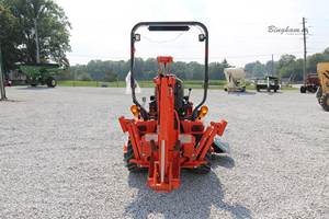 Prêt à expédier tracteur Kubota BX2D5 25Hp 30Hp avec plateau de coupe Chargeur Rétrocaveuse Tondeuse Boîte de vitesses En stock Livraison rapide - Product Image 3