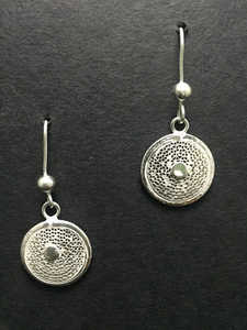 Pendientes de tuerca luminosos de alto grado superventas, brillo brillante de alta calidad directo del proveedor indio - Product Image 3