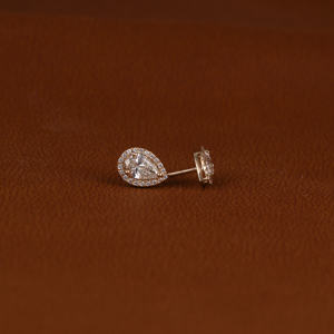 Pendientes de tuerca con estilo de lujo con diamantes cultivados en laboratorio de corte de pera, Pendiente de oro de 18 quilates, regalo de joyería personalizado para cumpleaños de mujer - Product Image 2