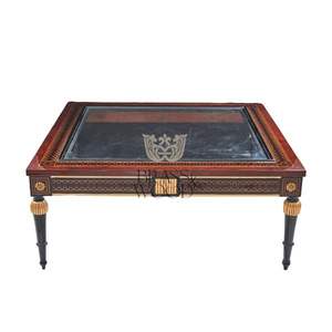 Juego de Mesa de Centro de Madera con Cubierta de Vidrio Clásico de Lujo con Detalles Dorados - Product Image 2