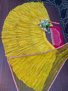 DERNIER DESIGNER VÊTEMENTS DE MARIAGE GEORGETTE TRAVAIL LOURD LEHENGAS AVEC DUPATTA - Product Image 2