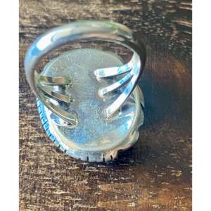 Anillo Estilo Boho Hecho por Artesanos Navajo con Gaspeita Australiana y Plata de Ley, Talla 6, con Turquesa Natural y Ópalo Engastado en Bisel para Uso Diario - Product Image 5