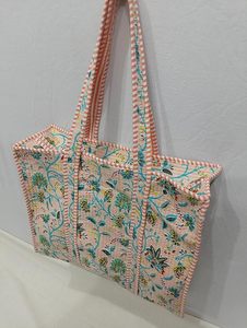 กระเป๋าผ้าแคนวาสสำหรับผู้หญิงกระเป๋าช้อปปิ้งสะพายไหล่ลายดอกไม้ผ้าฝ้ายวินเทจสีพีช - Product Image 2