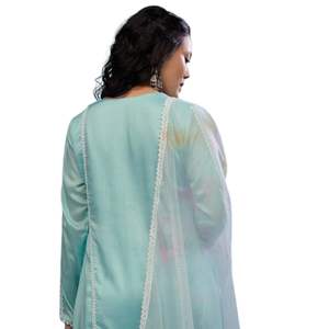 Conjunto de traje Palazzo azul en polvo en seda viscosa, venta al por mayor, Ropa Étnica para mujer, proveedor de fábrica de ropa OEM, ropa de fiesta personalizada - Product Image 5