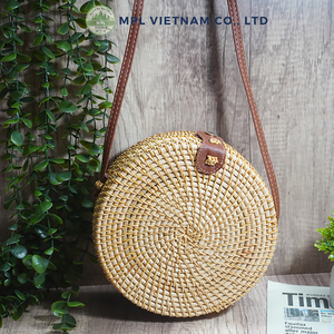Sac bandoulière rond en rotin fait main, écologique, en paille et osier, pour femme, idéal pour l'été et la plage - Product Image 6