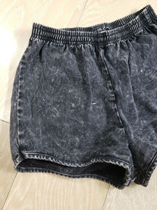 Short léger lavé à l'acide imprimé de logo personnalisé, vêtements de rue surdimensionnés, nouveauté de grande taille pour la saison d'automne - Product Image 4