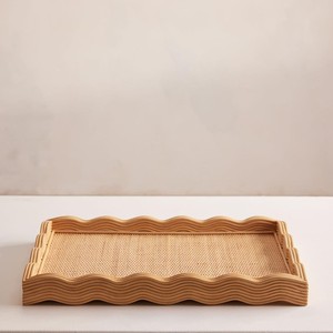 Plateau rectangulaire en rotin artisanal, élégant plateau de service en osier, design minimaliste, organisateur fonctionnel pour la cuisine et la maison - Product Image 2