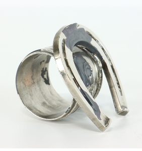 Offre Spéciale anneau de serviette en travertin en aluminium fait à la main avec la conception de la fleur belle à un coût raisonnable - Product Image 5