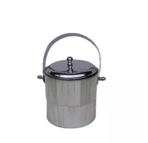 Têtes de renne sur les côtés poignée Seaux à glace antiques Fait à la main Look vintage Artisanat indien Seau à glace Vente chaude Utilisation de la fête - Product Image 2