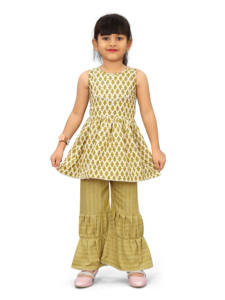 Ensemble Kurti Sharara en coton olive pour filles Shoryam Fashion |   Vêtements traditionnels ethniques indiens pour enfants à séchage rapide pour les fêtes et les célébrations - Product Image 5