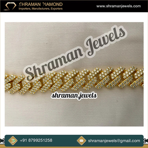 Cadena Cubana de Oro de 10K con Certificación IGL, Diseño Moderno, 26.18 Quilates y 146.47 Gramos, Chapada en Oro, 14 mm, con Diamantes Moissanite - Product Image 3