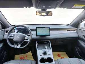 Excelente Estado, Edición 2025, Gran Venta, Auto Híbrido Sedán de 55KM con Conducción Inteligente, Usado, Asientos de Cuero, Panorámico, Automático - Product Image 2