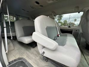 Offre Spéciale : Ford Série E d'occasion, en excellent état – Prêt à être expédié - Product Image 3