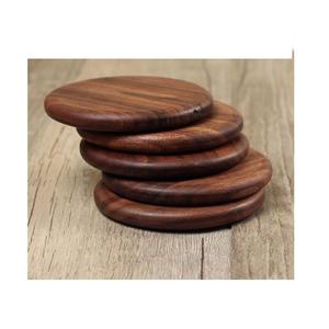 Ensemble de dessous-de-verre en bois élégant conçu pour la salle à manger élégante et la protection de la table basse avec la beauté des matériaux naturels - Product Image 6