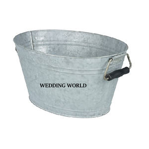 Ensemble de trois jardinières en métal de tailles différentes, élégantes et fantaisistes, faites à la main, pour la maison et le bureau - Product Image 6