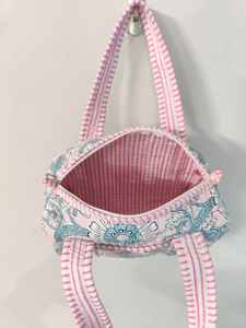 Cute Lady Mini Women's <b>Handbag</b> with Zipper Closure and Flowers Compact Cotton Fabric <b>Storage</b> Solution <b>for</b> Everyday Use - Product Image 2