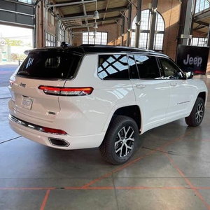 SUV 4x4 Mediano 2024, Caja de Cambios Automática, Volante a la Izquierda, Interior Oscuro, R18, Combinación de Elegancia, Comodidad y Rendimiento Todoterreno Robusto - Product Image 6