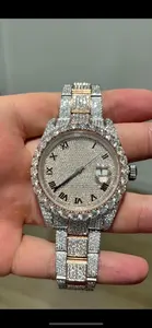 Cadran rond et or avec bande argentée comprenant une montre en diamant Ice Out VVS Moissnaite pour bijoux pour hommes - Product Image 3