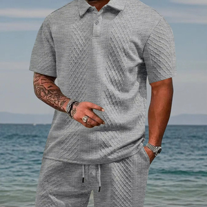 Conjunto de Camiseta y Pantalones Cortos de Primavera para Hombre, Transpirable, de Poliéster/Algodón de Alta Calidad, con Ajuste Casual Premium, Colores y Logotipo Personalizables - Product Image 1