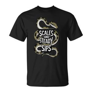 T-shirt Scales And Steady Sips Snake Lovers, nera, taglia unisex per adulti - Product Image 1