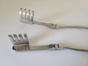 Pinces chirurgicales allemandes en acier inoxydable Beckman 4x4 Instruments de base manuels avec bras articulés et broches émoussées Certifié CE - Product Image 5