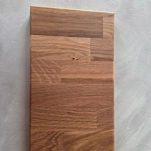 Tabla de Cortar de Madera de Roble Macizo Hecha a Mano, Tabla de Preparación y Servicio de Cocina de Madera Natural Apta para Alimentos con Acabado Liso - Product Image 1