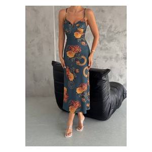Vestito fantasia con cinturino sottile e appeso Kol Tiwi dettaglio - Product Image 3