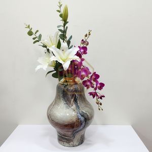 Vase à fleurs décoratif en fer et aluminium gris élégant à motif émaillé, style côtier, pour la maison, l'hôtel et les mariages - Product Image 1