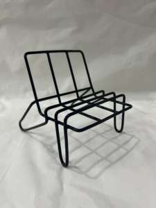 Le support de téléphone portable de mini chaise est fait de métal durable avec une finition parfaite peut être utilisé à plusieurs reprises pendant une longue période en plusieurs - Product Image 5