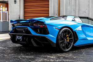 2024 Occasion pour Huracan Aventador Cabriolet Diesel Turbo Volant à Gauche Cuir Foncé Transmission Automatique Prêt à Expédier - Product Image 4
