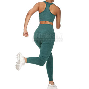Conjunto de Yoga Moderno para Mujer con Logotipo Frontal y Patrón Sólido, Tela Ligera y Transpirable para un Ajuste Cómodo en Sesiones de Yoga y Estiramiento - Product Image 6