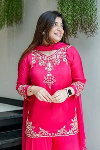 Nouvelle conception élégante, multi-sequences et entièrement travaillée à la main, salwar kameez traditionnel aux couleurs vives, idéal pour les festivités du Ramadan et Diwali - Product Image 3