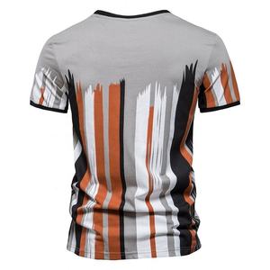 2025 Nueva camiseta para hombre de manga corta con rayas verticales ropa informal - Product Image 3